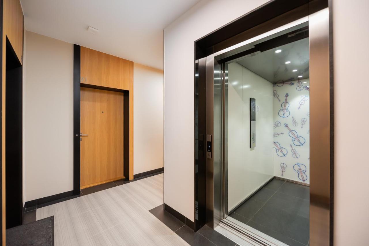Zoliborz Obsidian Apartment Varsavia Esterno foto